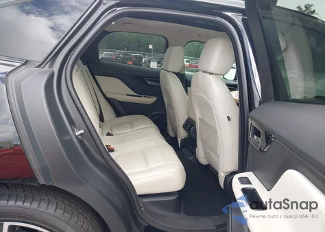 2017 Jaguar F-Pace 35T Prestige z USA, uszkodzony, nr VIN SADCK2BV2HA880415